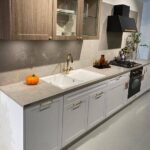Encimera con salpicaderos de cuarzo Silestone Poblenou