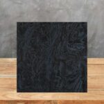 Muestra de porcelánico Dekton Liquid Embers