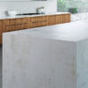 Dekton Nilium isla toda cubierta con porcelánico