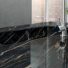 baño Laminam Noir Desir