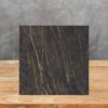 muestra Laminam Noir Desir