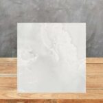 Muestra de porcelánico Dekton Helena