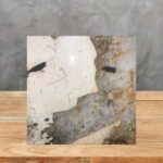 Muestra de porcelánico Dekton Khalo