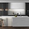 Isla y cocina moderna de cuarzo Silestone Ethereal Glow