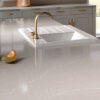 Encimera de cocina con ranuras de drenaje Silestone Desert Silver