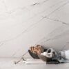 Pared revestida con cuarzo Silestone Ethereal Noctis