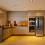 foto de una cocina moderna con encimeras Silestone Noka
