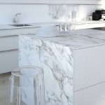 isla de cocina con mármol Calacatta