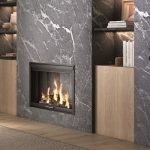 chimenea revestida con granito Sensa Silver Grey