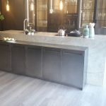 isla de cocina tradicional con mármol Bianco Venato