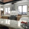 peninsula de cocina con granito Sensa Ice Blue