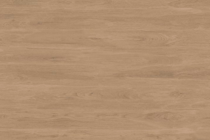 Dekton Kedar losa completa efecto roble natural en tono cálido beige con vetas lineales realistas. Encimera porcelánica ultracompacta resistente para cocinas en Málaga y Costa del Sol 2026