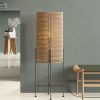 una sala de estar con Sapienstone Balance Chester Green en las paredes