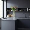 encimeras Equs Metal Grey en una cocina gris