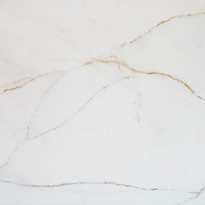 primer plano de Ascale Torano Oro