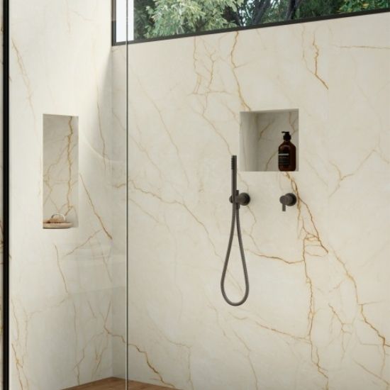 ducha y nicho baño Coverlam White Balance