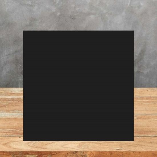 Muestra de encimera Arklam Pure Black 10x10 cm para probar en Málaga.