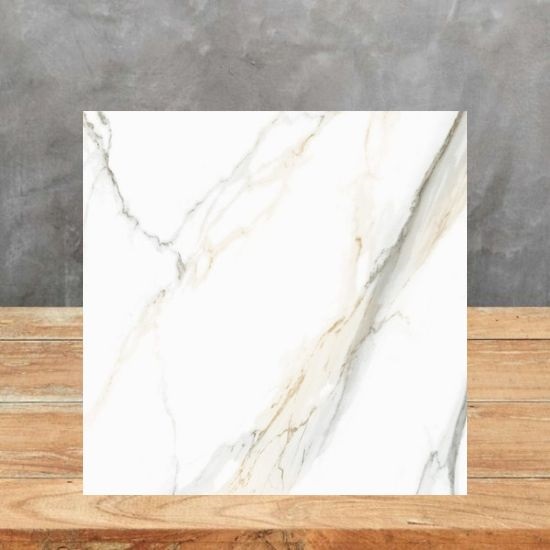 Baldosa arklam atlantis gold sobre madera malaga