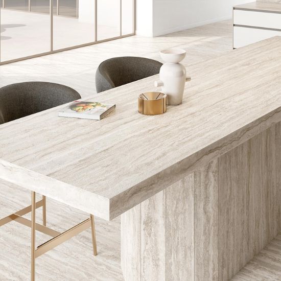 Isla de cocina contemporánea con encimera Arklam Nativa Beige Natural 12 mm en Málaga.