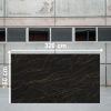 Losa grande Neolith Mamba Málaga, superficie sintered stone negra dorada para grandes formatos.