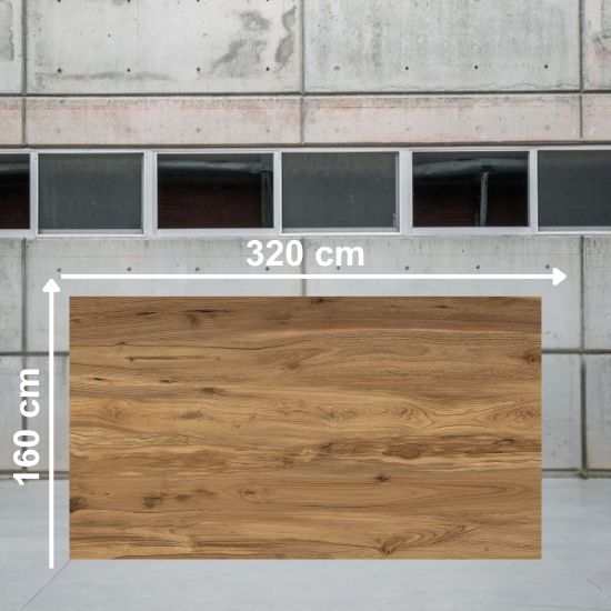 Losa grande de Blaker Caoba 320x160 cm marrón veteada en almacén industrial.