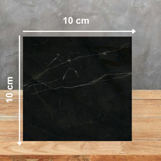 Muestra 10x10 cm cuarcita Naturamia Hydra negra con vetas blancas